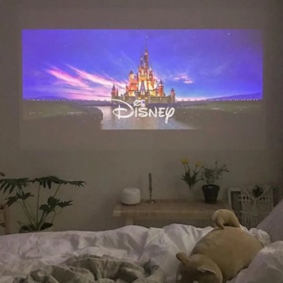 MINI PROJECTOR - Picture 2 of 3